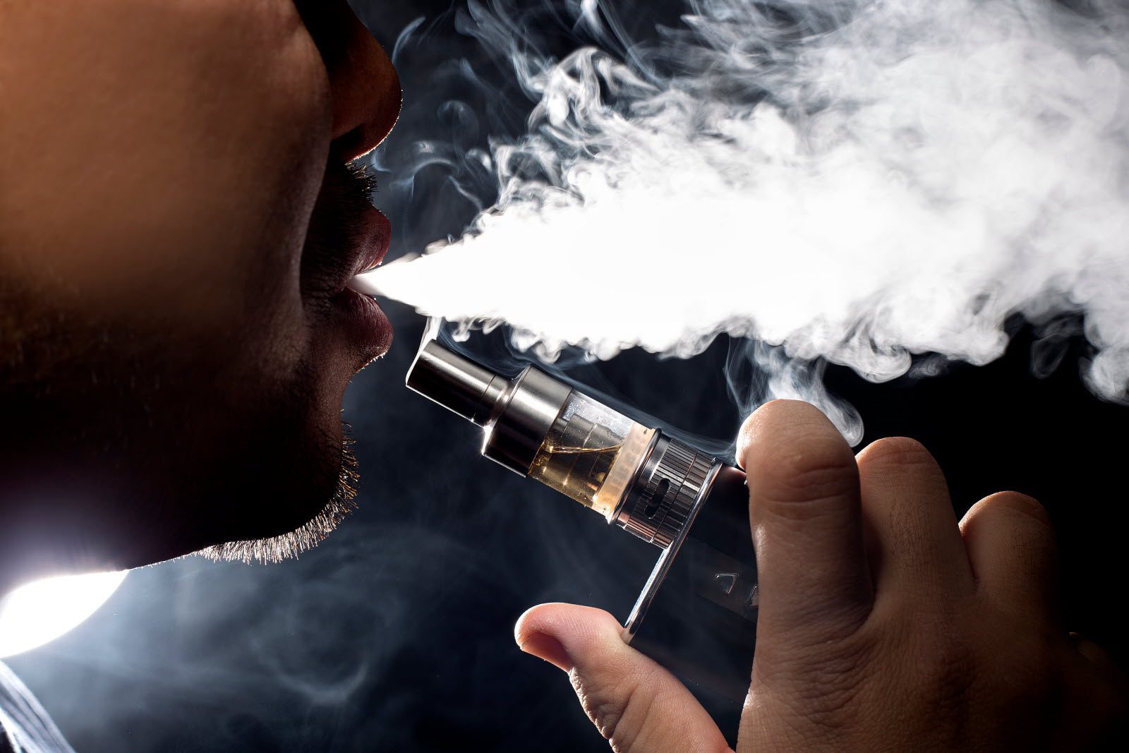 Risque d'explosion : Une cigarette électronique menace la sécurité de la France
