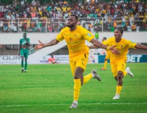 Aholou 3/10, Dermane ... : Notes des Eperviers du Togo contre le Soudan du Sud