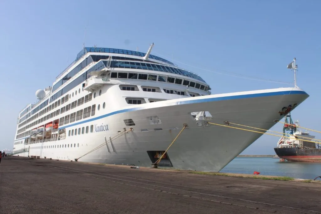 Un bateau de croisière des USA jette l'ancre au Port de Lomé