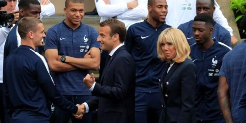 "Comme vous, j'ai faim", le message d'Emmanuel Macron aux Bleus avant l'Euro 2024