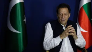 Pakistan : Condamné pour trahison, l'ex premier ministre, Imran Khan, obtient sa première victoire