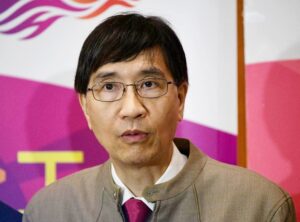 Covid-19 : Un éminent scientifique hongkongais prédit une nouvelle pandémie