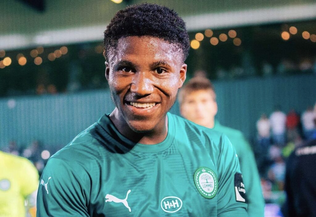 4D8DA5F7 5091 4B8B 9BD9 1D2489DA46FB