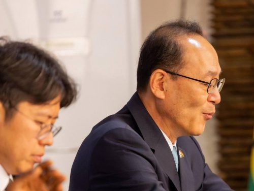 76F2EE6E ECF0 4957 90A4 9B719EAF78BF