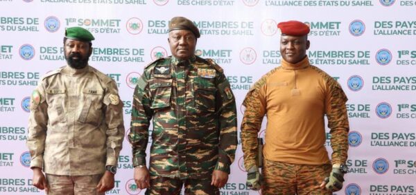 Urgent : La CEDEAO en passe d'acter le retrait officiel du Mali, du Niger et du Burkina Faso