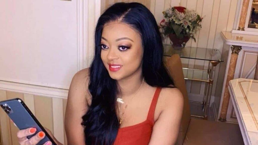 DEEB0DF2 6DA7 4E5C 9EB6 ABF018FAFC67