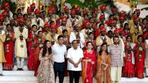 homme riche Asie finance noces couples défavorisés