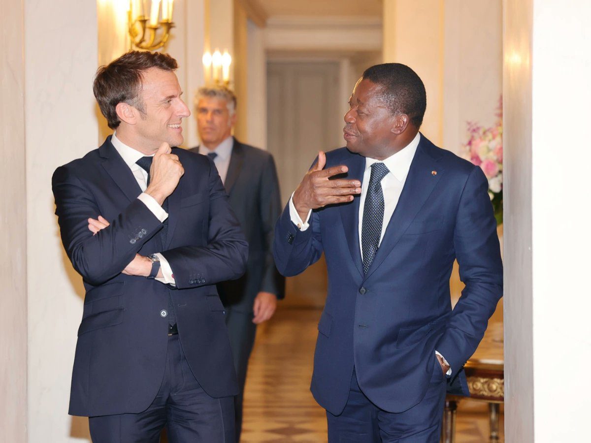 Faure Gnassingbé et Emmanuel Macron en tête-à-tête : Ce qu'ils se sont dit