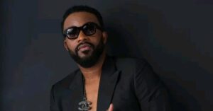 Fally Ipupa : Le chanteur au cœur d’un gros scandale de paternité
