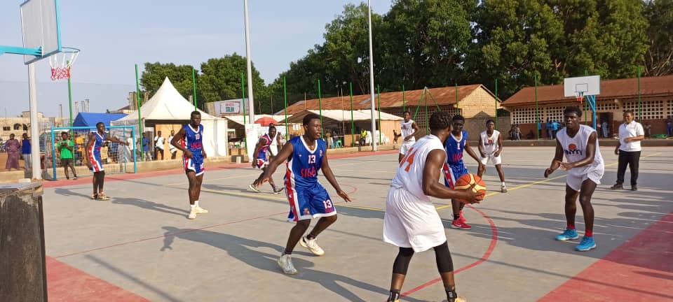 Le maire Kovi Adanbounou et son conseil offrent un second terrain multisports à Agoè-nyivé 1