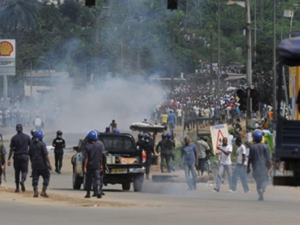 Côte d’Ivoire : La marche contre la vie chère tourne au vinaigre, plusieurs personnes arrêtées et condamnées