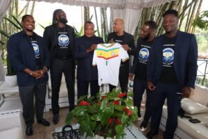 Congo : Emmanuel Adebayor tombe sous le charme d'une initiative de Denis Sassou Nguesso