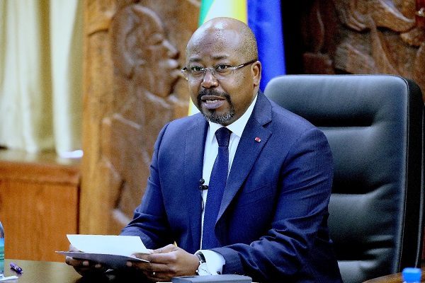 "Notre Nation est réellement en danger", l'ex Premier ministre gabonais Bilie-By-Nze met en garde contre le projet de Constitution