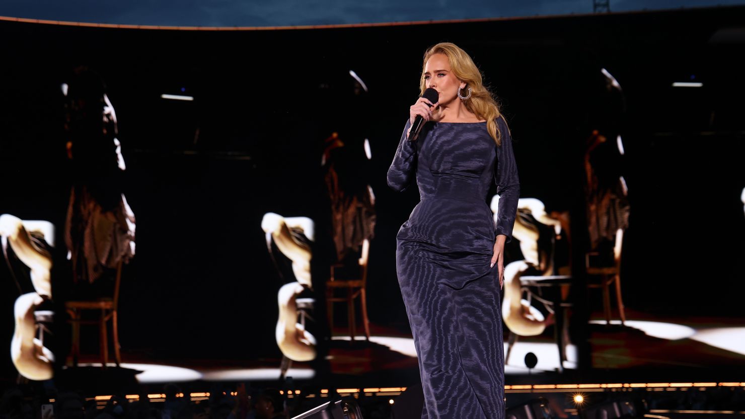 Musique : La chanteuse Adele annonce une mauvaise nouvelle !