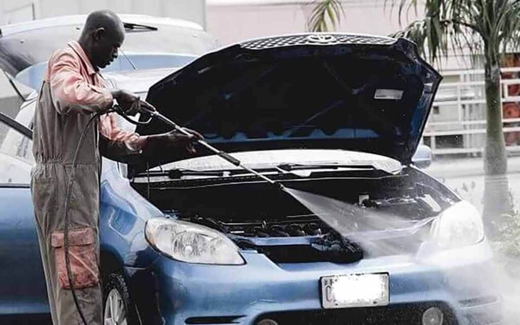 Un lavage auto-moto recrute un Gérant (e)