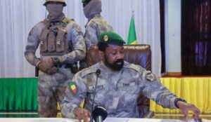 Mali : Onze dirigeants politiques libérés sous contrôle judiciaire