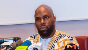 Affaire Kemi Seba : L'activiste dévoile l'auteur derrière son arrestation en France ! C'est un président