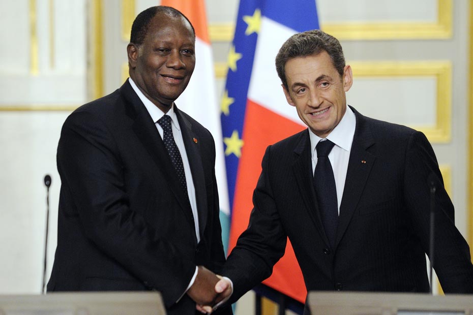 Présidentielle en Côte d'Ivoire : Nicolas Sarkozy en mission pour convaincre Ouattara de renoncer à un 4e mandat