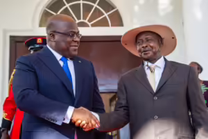 Ouganda : Yoweri Museveni reçoit son homologue congolais Félix Tshisekedi