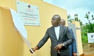 Togo/ Construction d'infrastructures de santé : Le ministre Jean-Marie Tessi gronde face aux retards