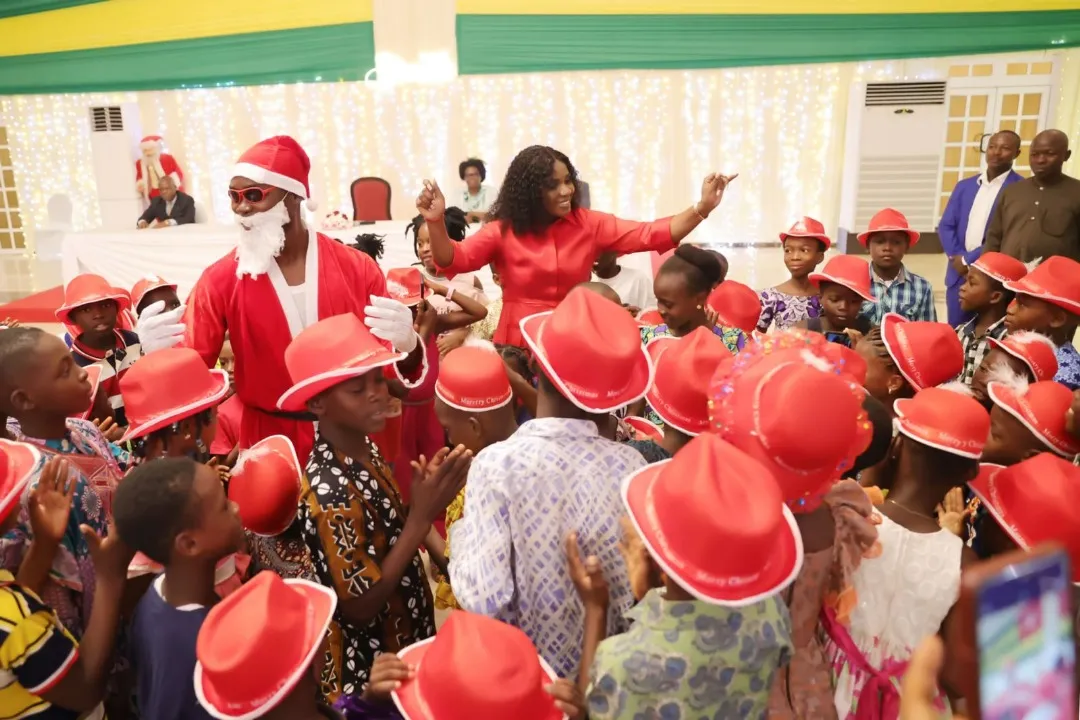 Togo : Plus de 2 000 enfants fêtent Noël avec la présidence togolaise