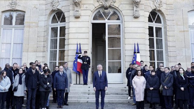 France : le nouveau gouvernement déjà menacé par des motions de censure