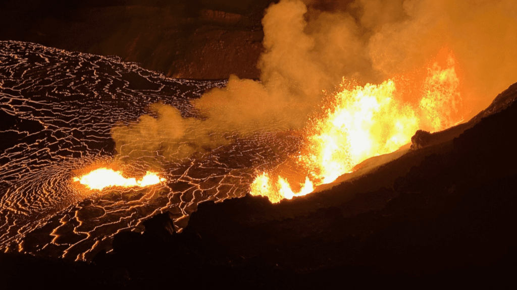 Hawaï : Le volcan Kilauea entre en éruption