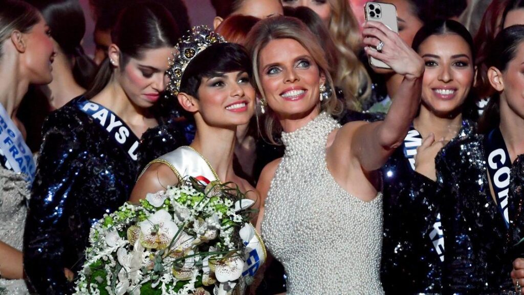 Miss France 2025 : Une Intelligence Artificielle désigne la gagnante et successeur d’Ève Gilles