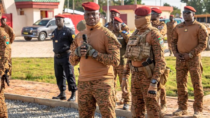 Burkina Faso / Fête de l'indépendance : Ibrahim Traoré effectue une visite présidentielle au front