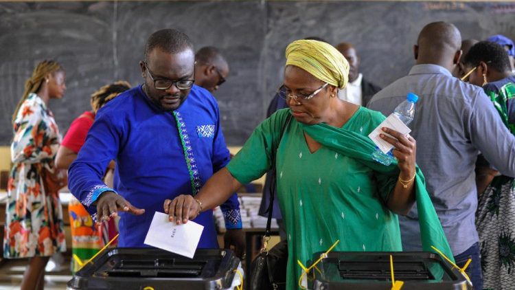 Transition au Gabon : La révision des listes électorales démarre en janvier