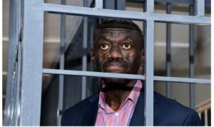 Ouganda : Reprise du procès de l'opposant Kizza Besigye