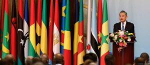 Diplomatie : Le ministre chinois Wang Yi en visite officielle au Nigeria