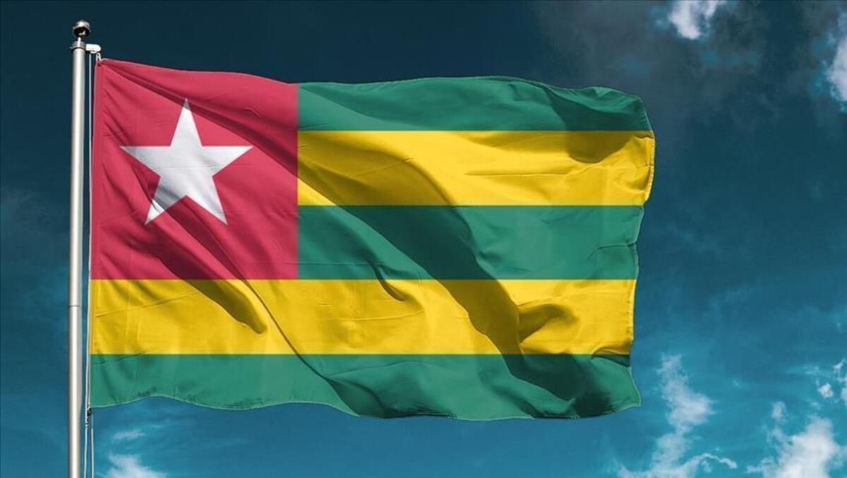 Togo : L'usage du drapeau national désormais strictement réglementé dans les palais royaux