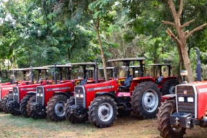 Le Togo dynamise l’agriculture : De nouveaux tracteurs pour les agripreneurs locaux