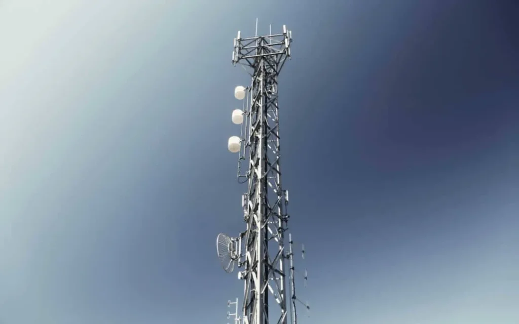 YAS vs Moov Africa Togo : Qui a gagné la bataille des services mobiles au Togo en 2025 ?