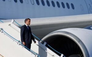 Guerre en Ukraine : Après les Etats Unis, Macron entame une visite au...