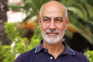 Maroc : Le militant Fouad Abdelmoumni condamné à six mois de prison