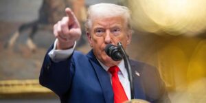 États-Unis : Donald Trump suspend l’aide militaire à l’Ukraine