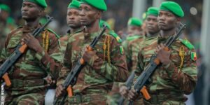 Bénin : Plusieurs officiers de l'armée décorés pour leur dévouement au front