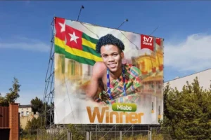 La nation togolaise célèbre le retour du champion numérique Donné TV7