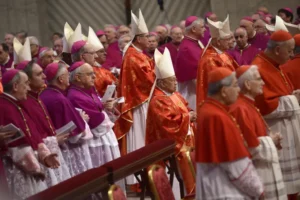 Vatican : Quand et comment se déroulera l’élection du futur pape ?