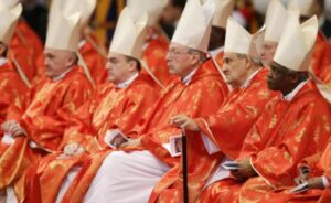 Succession du pape François : Deux cardinaux influents jettent l'éponge