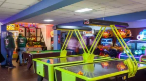 Une salle de jeux recrute du personnel à Agoè Minadadou (Lomé)