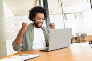 Emploi à Lomé : Voici les 08 secteurs qui recrutent le plus en 2025