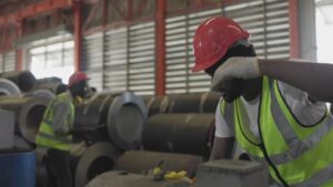 1er mai : Un jour férié… mais pas pour tout le monde ! Voici ceux qui doivent travailler