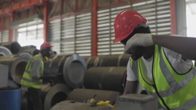 1er mai : Un jour férié… mais pas pour tout le monde ! Voici ceux qui doivent travailler