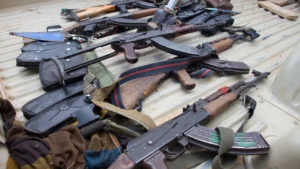 Réseaux de trafic d’armes : La police ghanéenne lance une vaste opération