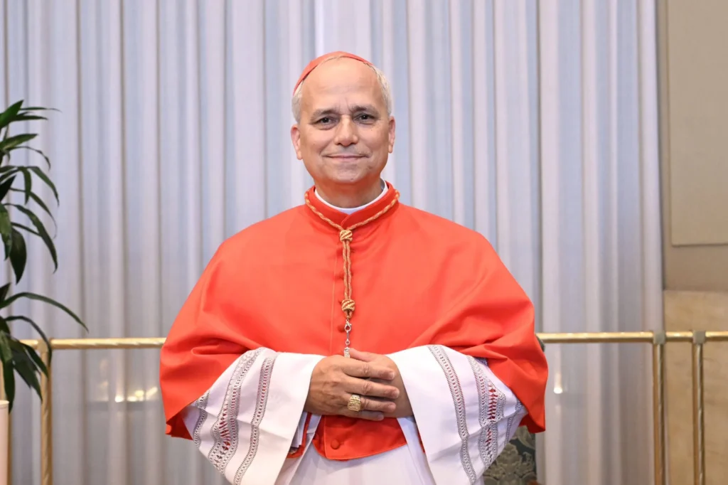 Robert Francis Prevost devient Léon XIV, le nouveau Pape
