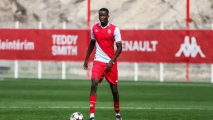 Samuel Nibombé : Le footballeur togolais victime d'un arrêt cardiaque en plein match