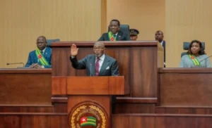 Ve République du Togo : Pourquoi et comment Jean-Lucien Savi de Tové a été choisi par UNIR ?